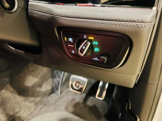 Bentley BENTAYGA 40