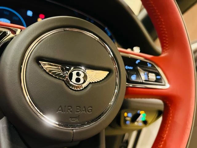 Bentley BENTAYGA 47