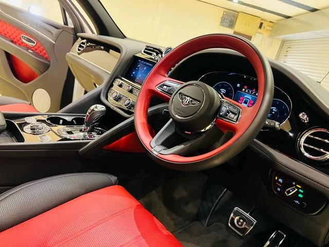 Bentley BENTAYGA 34