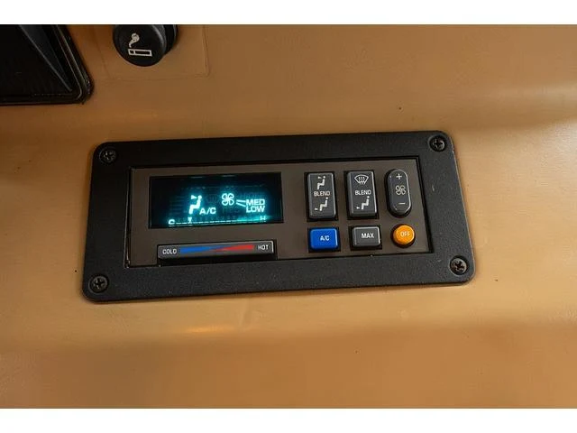 Hummer H1 58