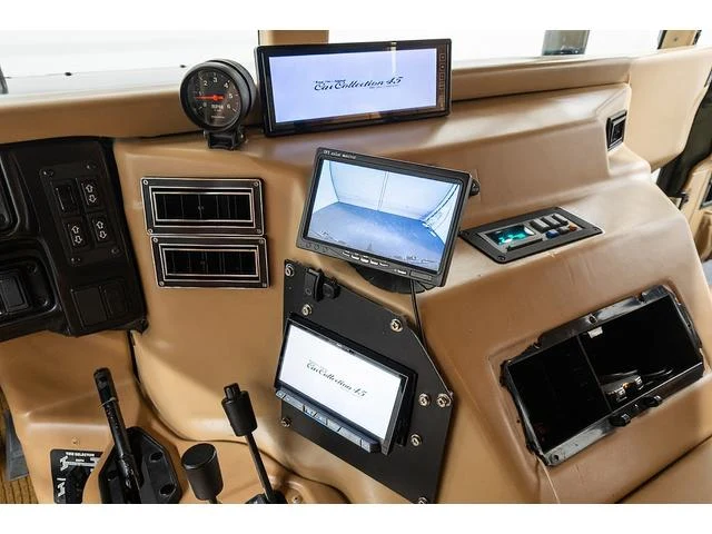 Hummer H1 57
