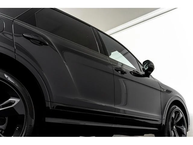 Bentley BENTAYGA 22