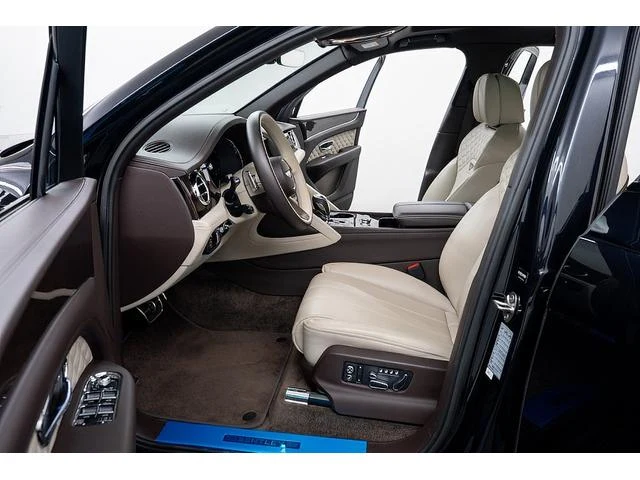 Bentley BENTAYGA 29
