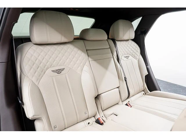 Bentley BENTAYGA 41