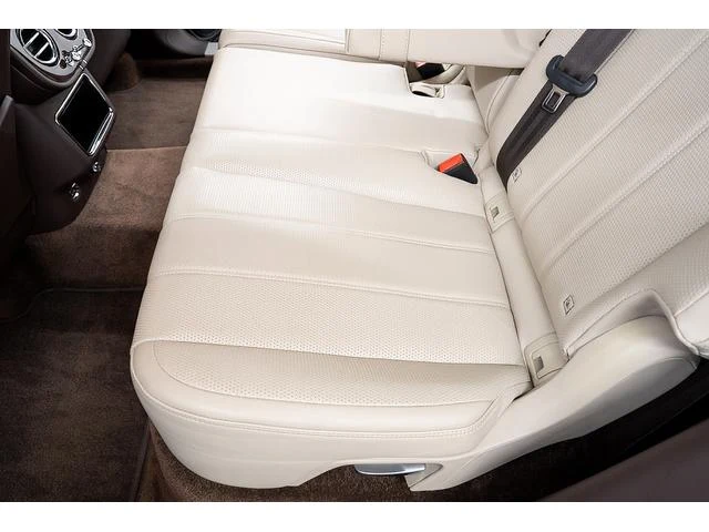 Bentley BENTAYGA 38