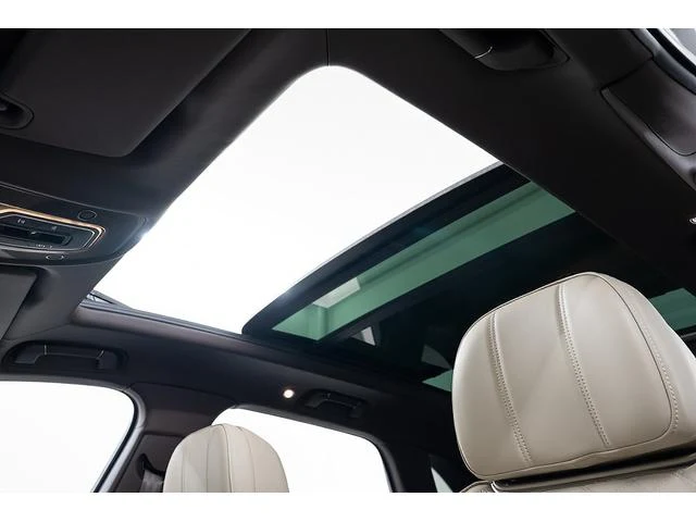 Bentley BENTAYGA 47