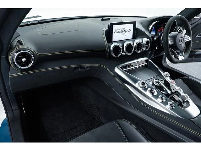 MERCEDES AMG GT 66