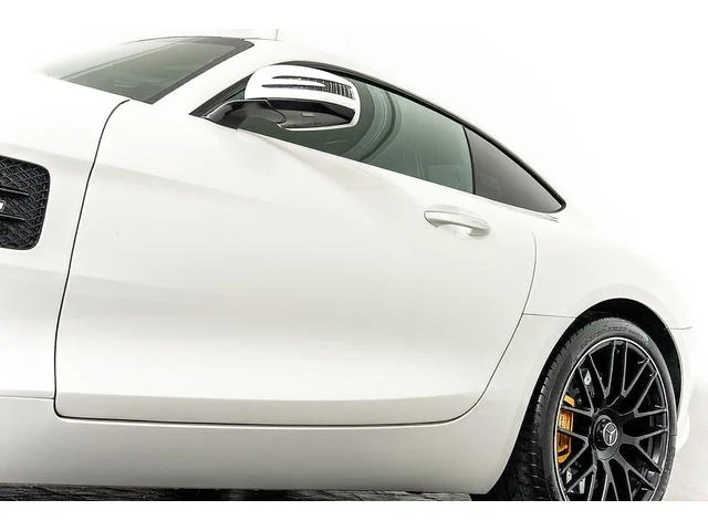 MERCEDES AMG GT 11
