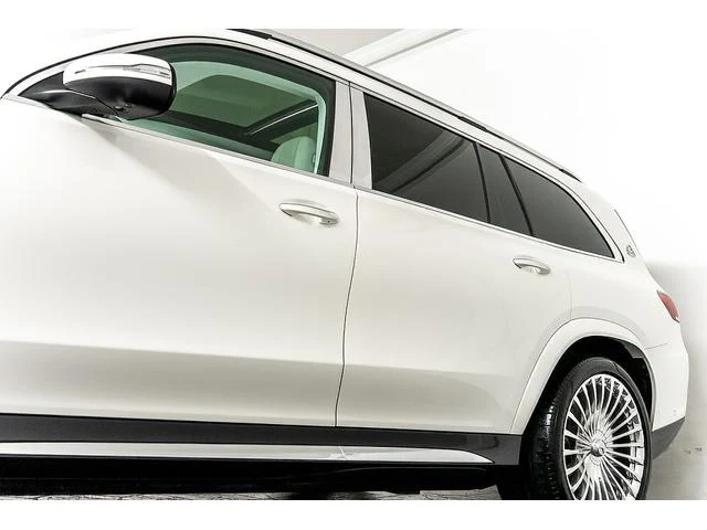 MERCEDES MAYBACH GLS 10