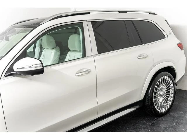 MERCEDES MAYBACH GLS 9