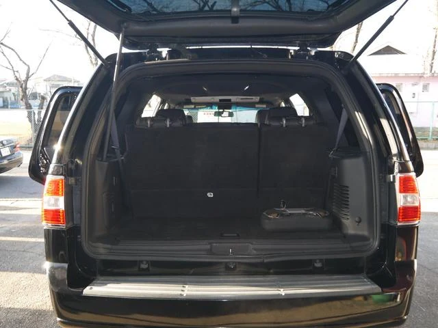 Lincoln NAVIGATOR 24