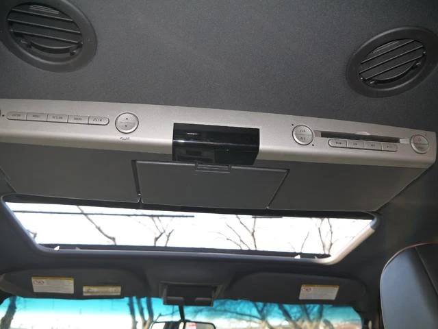 Lincoln NAVIGATOR 27