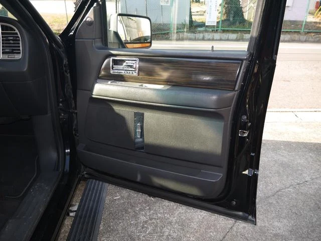 Lincoln NAVIGATOR 19