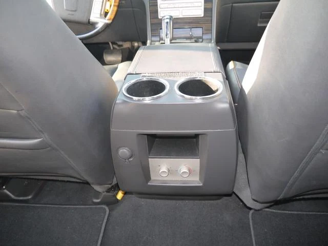 Lincoln NAVIGATOR 34