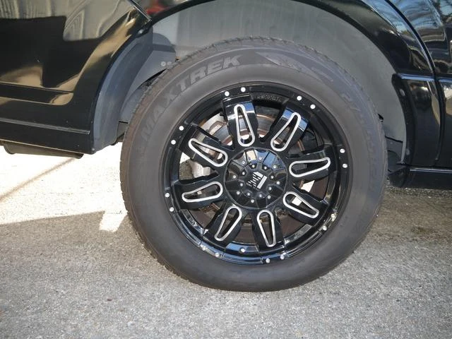 Lincoln NAVIGATOR 11