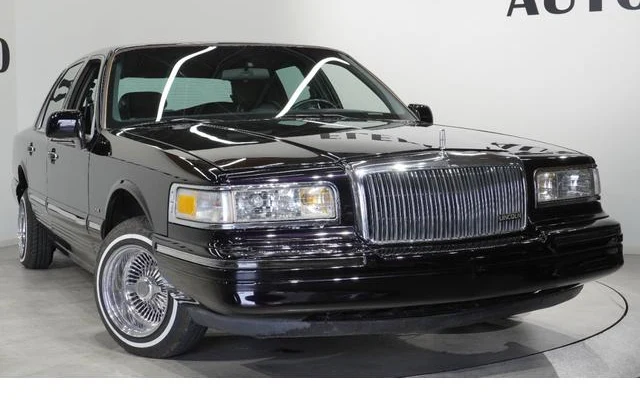 Lincoln TOWNCAR 62