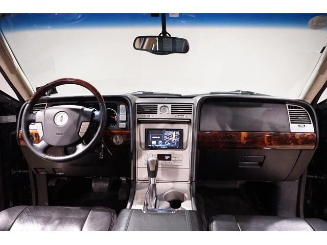 Lincoln NAVIGATOR 13