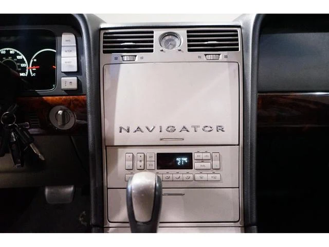 Lincoln NAVIGATOR 22