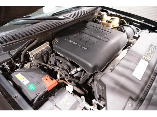 Lincoln NAVIGATOR 11
