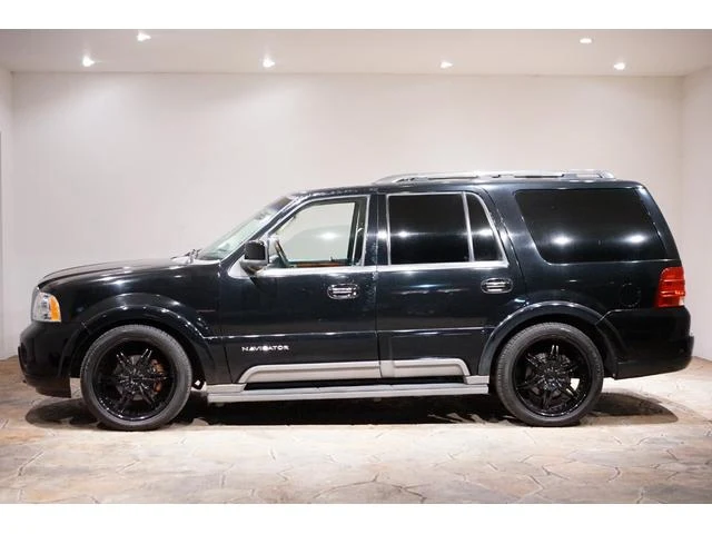 Lincoln NAVIGATOR 8
