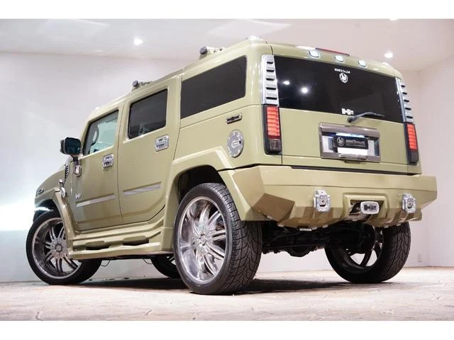 Hummer H2 32