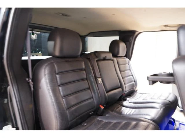 Hummer H2 38