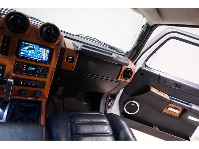 Hummer H2 19