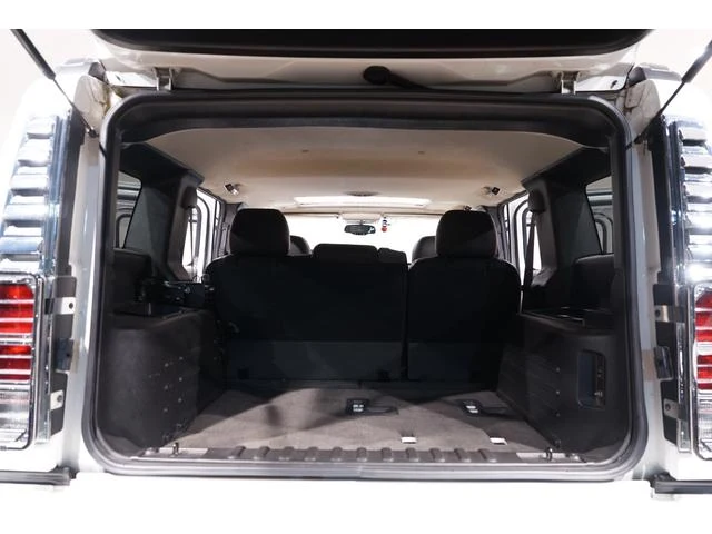Hummer H2 34