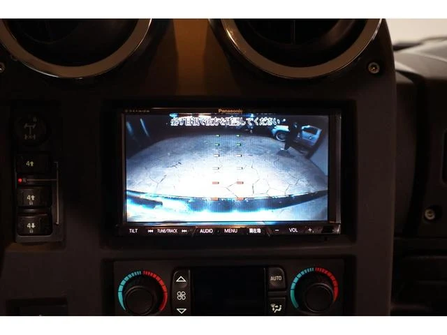 Hummer H2 53