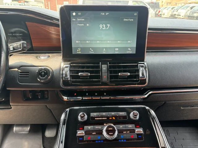 Lincoln NAVIGATOR 17