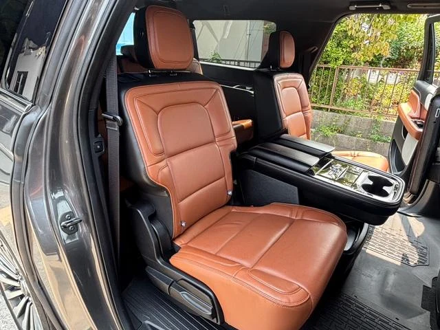 Lincoln NAVIGATOR 14
