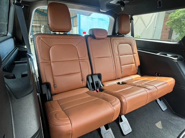 Lincoln NAVIGATOR 16