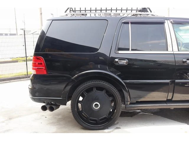 Lincoln NAVIGATOR 26