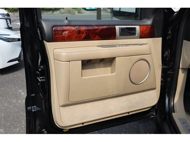 Lincoln NAVIGATOR 52