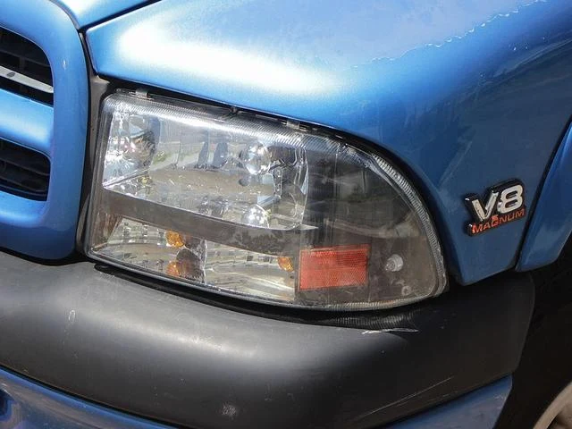 Dodge DAKOTA 3