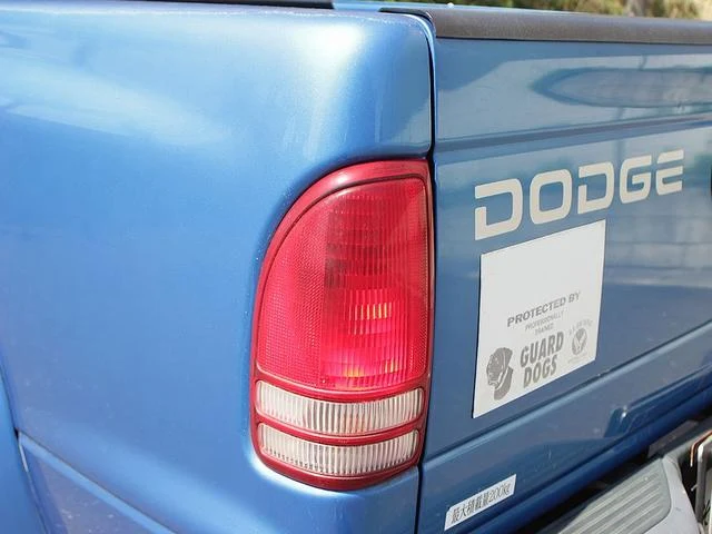 Dodge DAKOTA 50