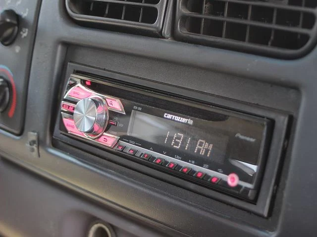 Dodge DAKOTA 40