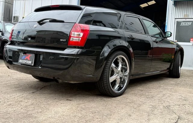Dodge MAGNUM 30