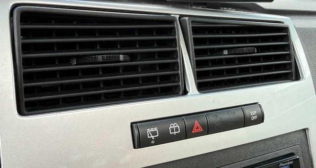 Dodge MAGNUM 70