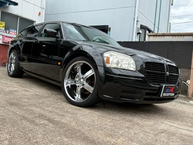 Dodge MAGNUM 6