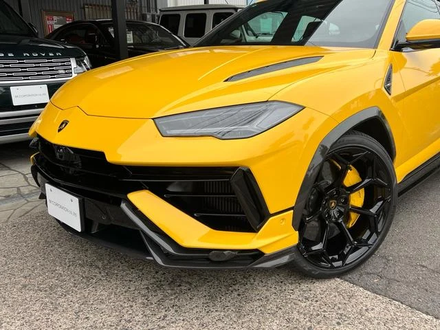 Lamborghini URUS 7