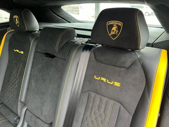 Lamborghini URUS 53
