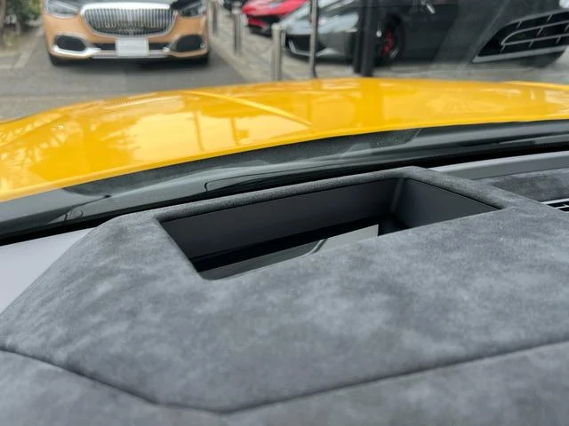 Lamborghini URUS 48