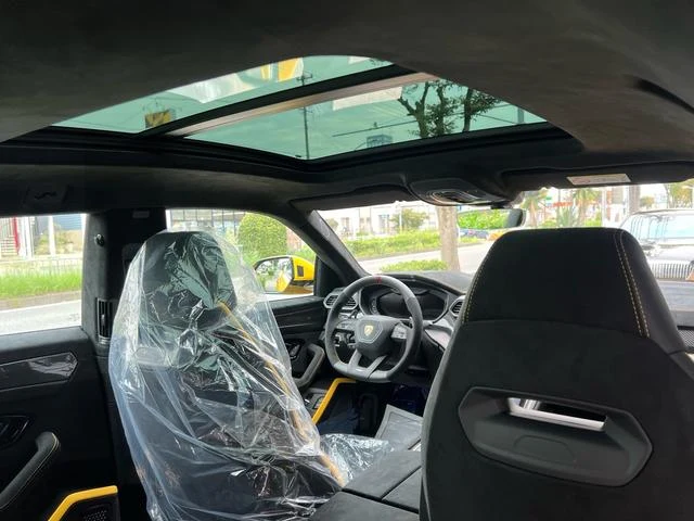 Lamborghini URUS 58