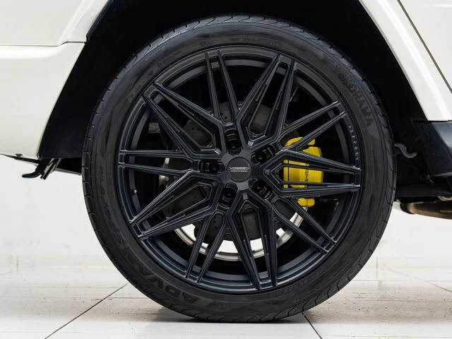 MERCEDES AMG G-CLASS 8