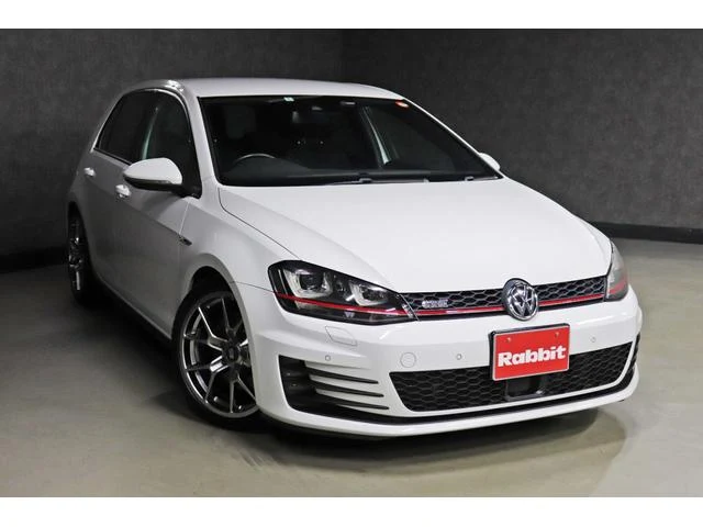 Volkswagen GOLF 8