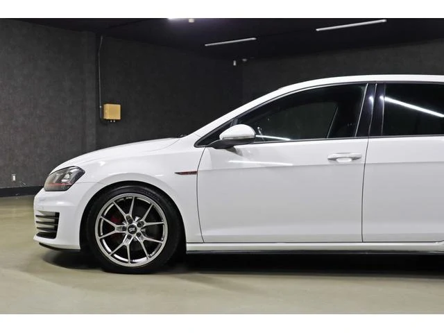 Volkswagen GOLF 41