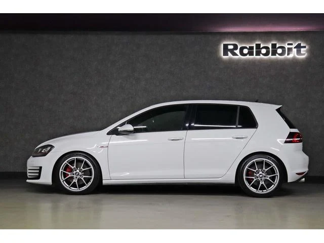 Volkswagen GOLF 16