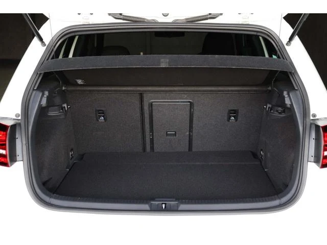 Volkswagen GOLF 33