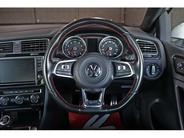 Volkswagen GOLF 25